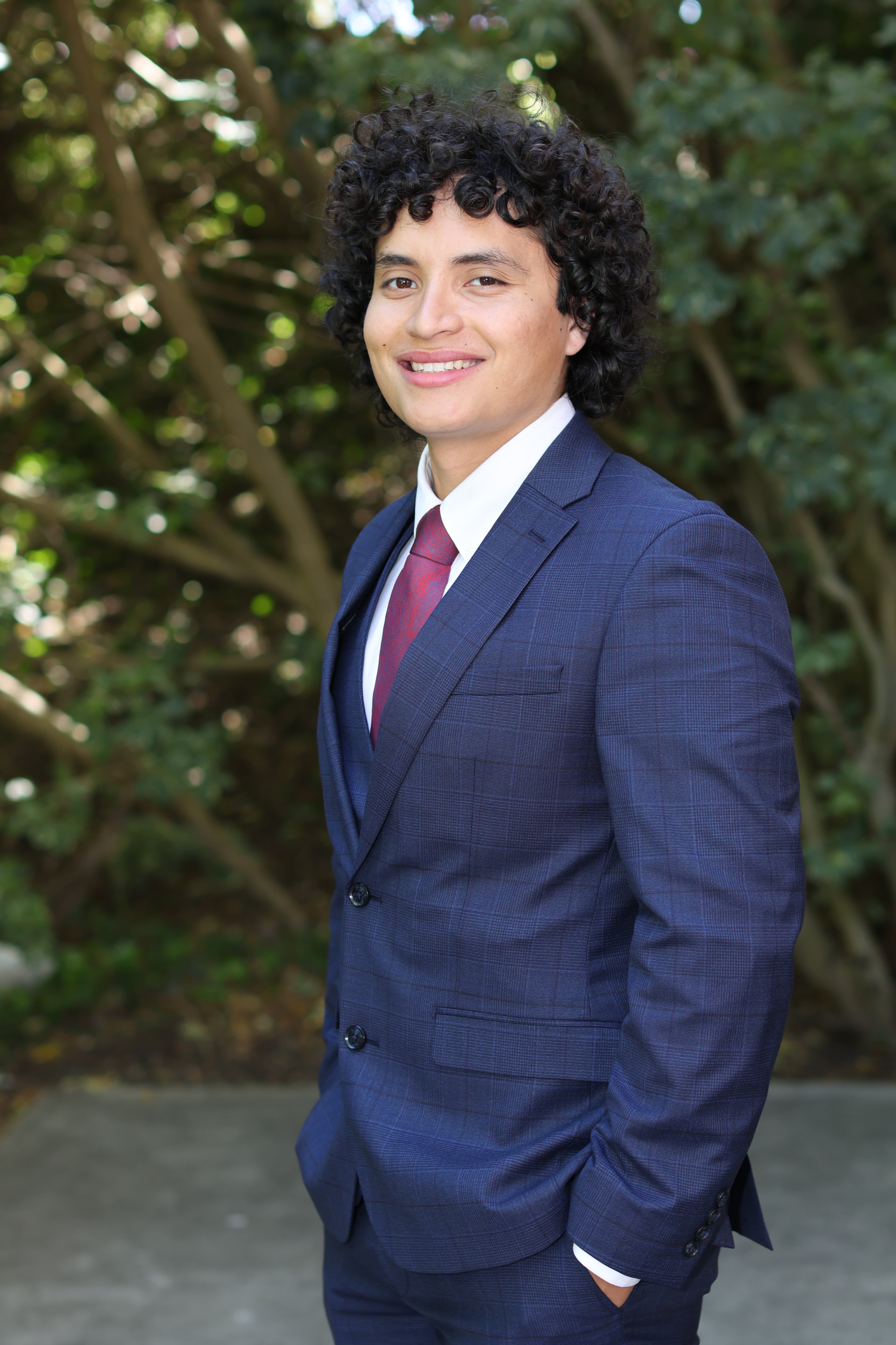 Justin Canas headshot